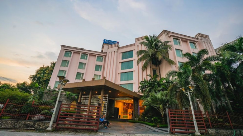 বাংলাদেশিদের ওপর নিষেধাজ্ঞা তুলে নিলেন শিলিগুড়ির হোটেল মালিকরা