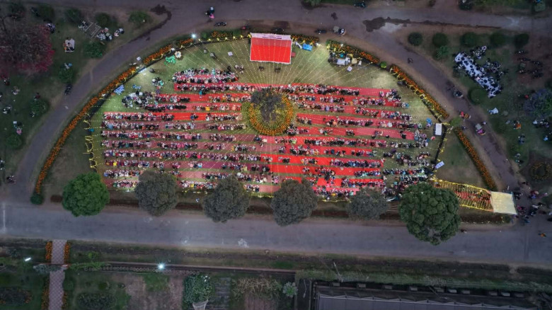 ডাকসুর উদ্যোগে ঢাবির ১২০০ নারী শিক্ষার্থী নিয়ে ডাকসুর গণ ইফতার মাহফিল অনুষ্ঠিত