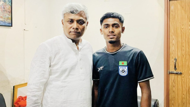 জিমের পাশে প্রতিমন্ত্রী অমিত, ফিরতে চান সবুজ মাঠে