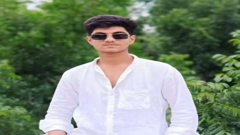 মণিরামপুরে সড়ক দূর্ঘটনায় প্রাণ গেল শিক্ষার্থীর